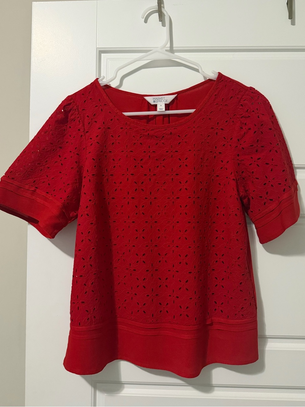 Market & Spruce Bright Red Eyelet Puff Sleeve Top